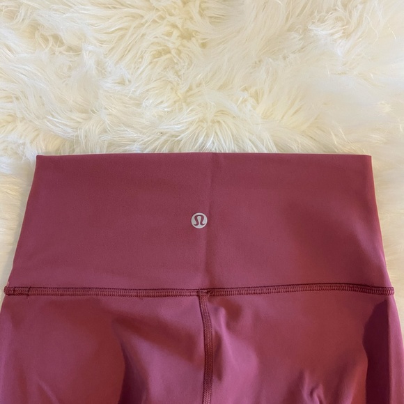 COPY - LULULEMON ALIGN PANT 25" - Picture 3 of 5